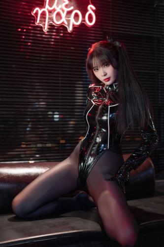 [Cosplay] 轩萧学姐 黑丝通讯官 [60P-286MB]