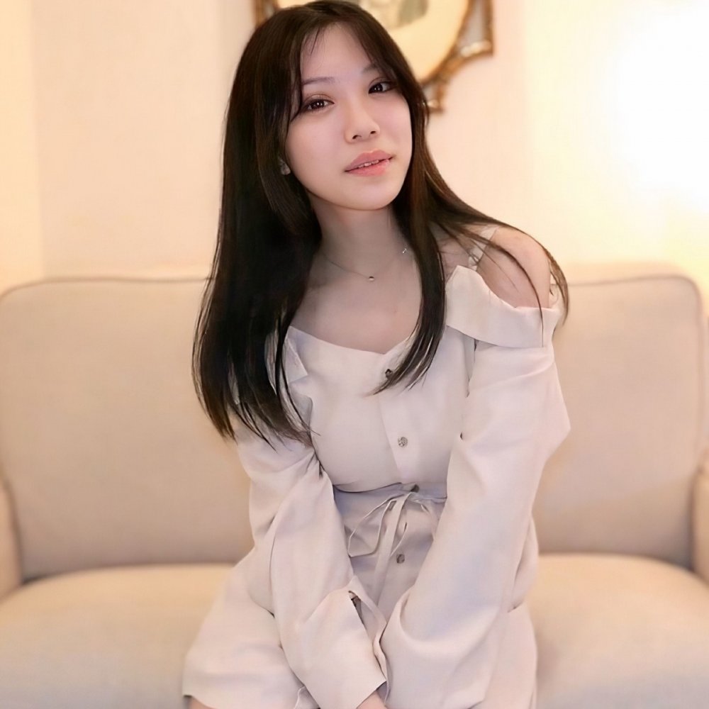 新FC2PPV 4676584 楚楚可愛惹人憐 吞精、顏射、中出三連發