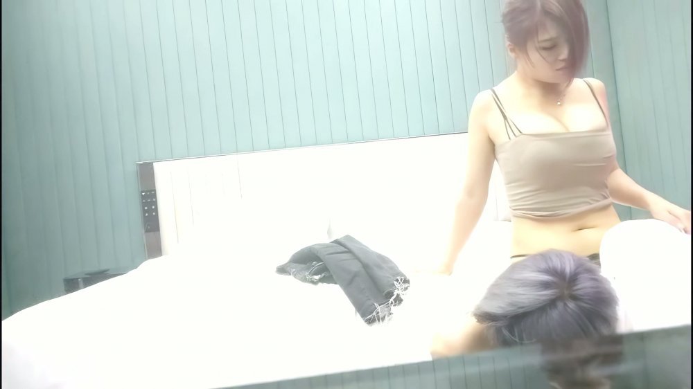 【AI增強】無情的屌探花精品作之大奶騷女第1部1007僅一場大奶騷女被操爽才有次日內射場聽譯字幕