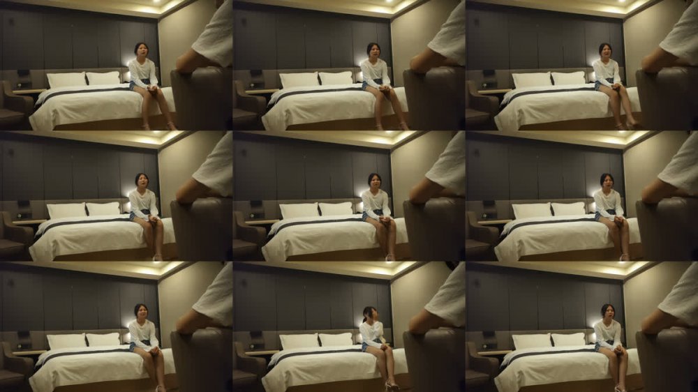 【AI增強】20220616_[原版]熟女探花_3P18歲嬰兒肥嫩妹，一個操嘴一個操下面狠狠蹂躪