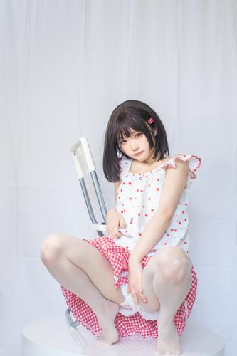 [Cosplay] 神沢永莉 粉色格子裙 [19P-162MB]