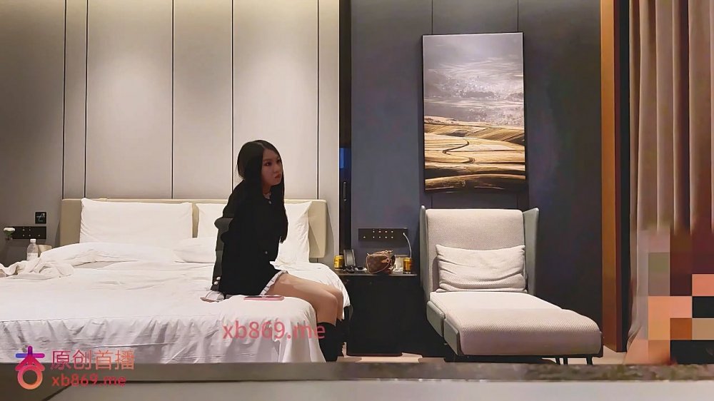 探花設備偷拍普朗克10-今天來了個穿靴子的妹子想到兄弟們一直說想看_1