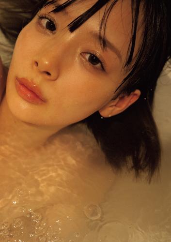 [Photobook] 岡田紗佳写真集 嶺上開花 Another Edition