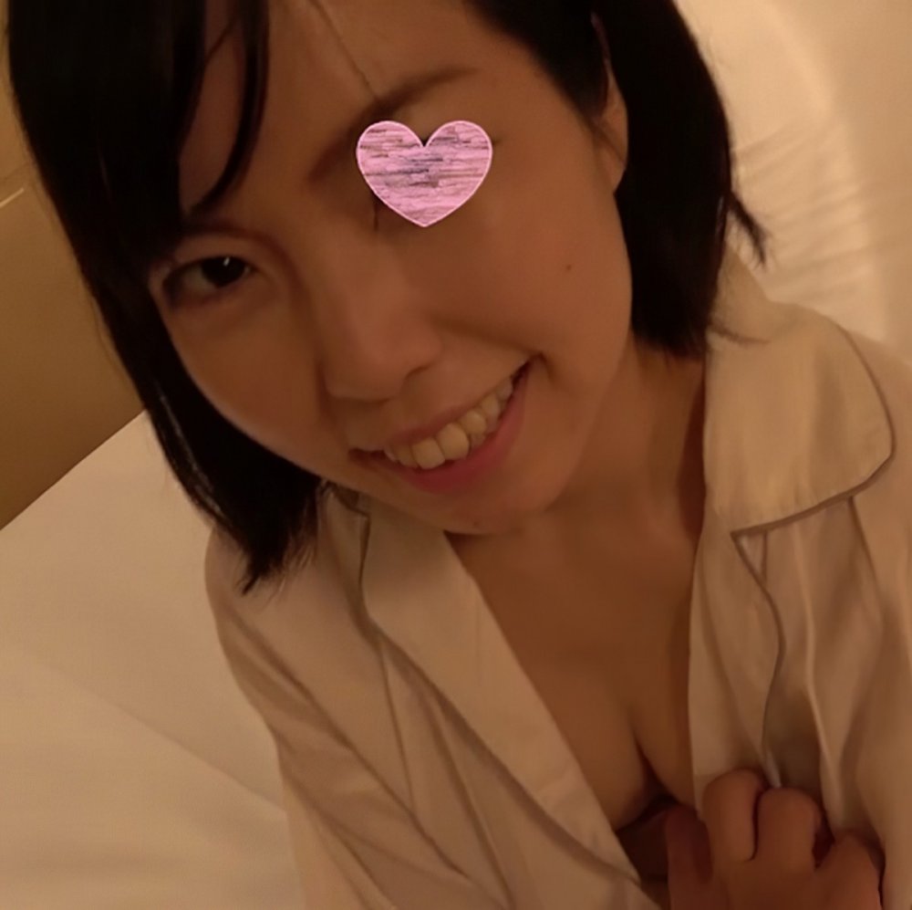 新FC2PPV 4669377 短髮女神 美乳性感反差婊