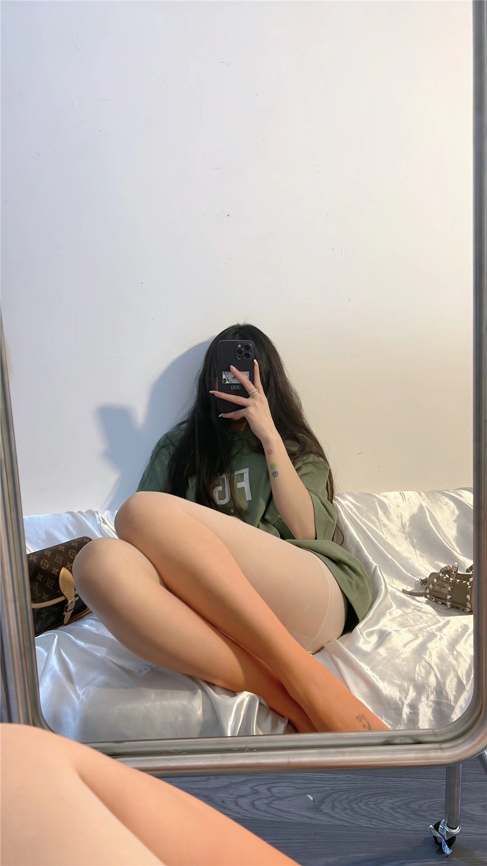 青春美少女搔首弄姿誘惑迷人[30P]