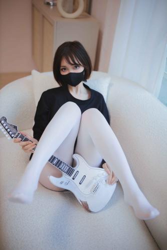 [Cosplay] 洛桑w伊梓 升玖老师[38P-406.9M]