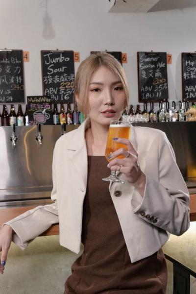 紋身妹偷情[28P]