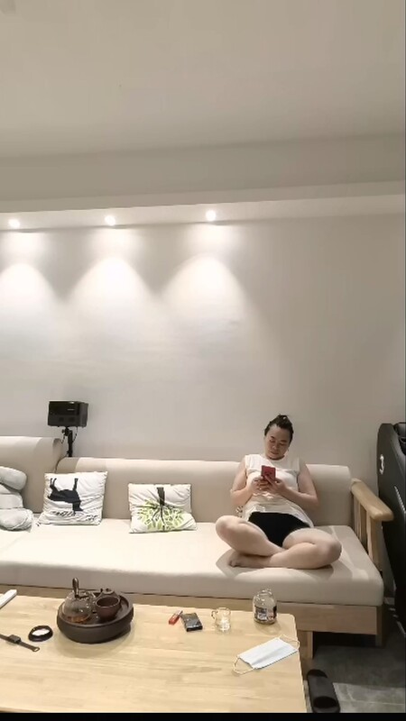 精品亂倫-退休乾媽來找我偷樂 如狼似虎的年紀 被舔到受不了一直淫叫 榨精注蕊爽翻了