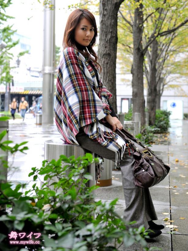 213 三上 絢香 Ayaka Mikami 美波かな&nbsp; [34P]