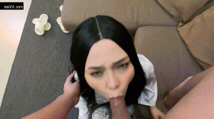 漂亮大奶少婦 身材豐滿跪地吃雞舔穴在沙發被大哥無套輸出抽插白虎肥穴[MP4/780MB]