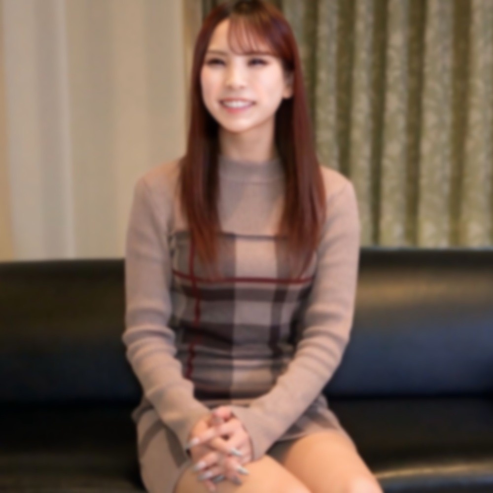 PPV 4834090 小嘴吸吮肉棒硬梆梆掰開小穴猛插爽到射進去（無碼FHD）