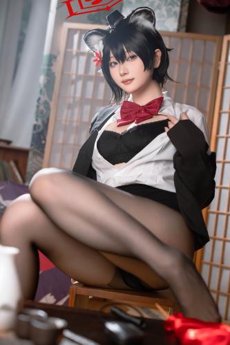 [Cosplay] 屿鱼 蔚蓝档案 春日椿 导游 [55P-155MB]