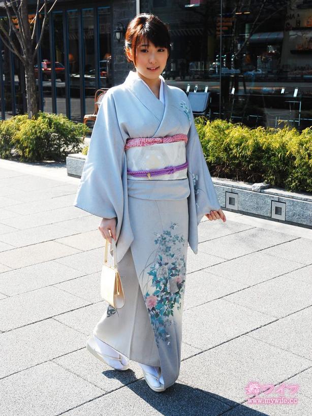 227 市川 裡美 Satomi Ichikawa 森元あすか [30P]