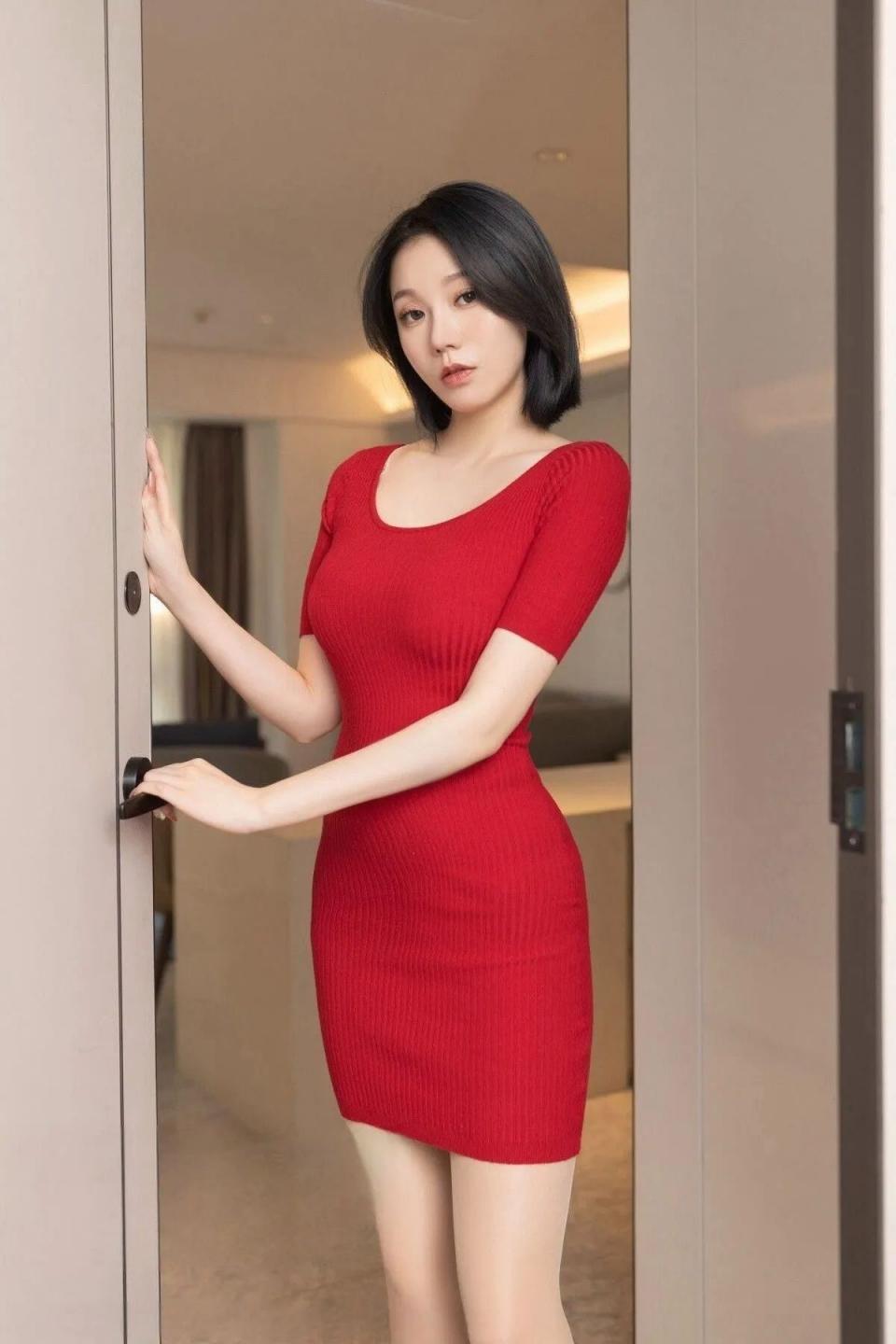 人妻主題完美身材誘惑寫真[26P]