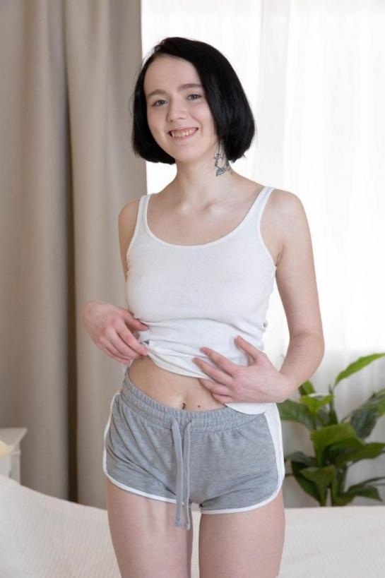 黑髮少女坎迪·克魯[25P]