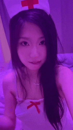 極品洩密】超美阿黑顏女神原檔洩密，標準的一個眼鏡婊，大眼睛萌妹，反差感，淫蕩的表情挑逗極了