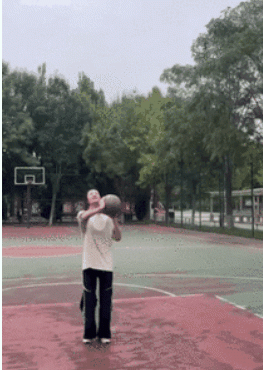 【某某門事件】西安大三女神吳詩涵性愛視頻慘遭富二代男友分手后曝光 跪舔爆操調教清純女神變騷浪母狗