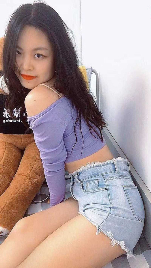 寧夏職業學院反差學妹曹林子從勤工儉學淪為賣逼騷雞❤️在金主調教下徹底沉淪性慾！ [MP4/451MB]