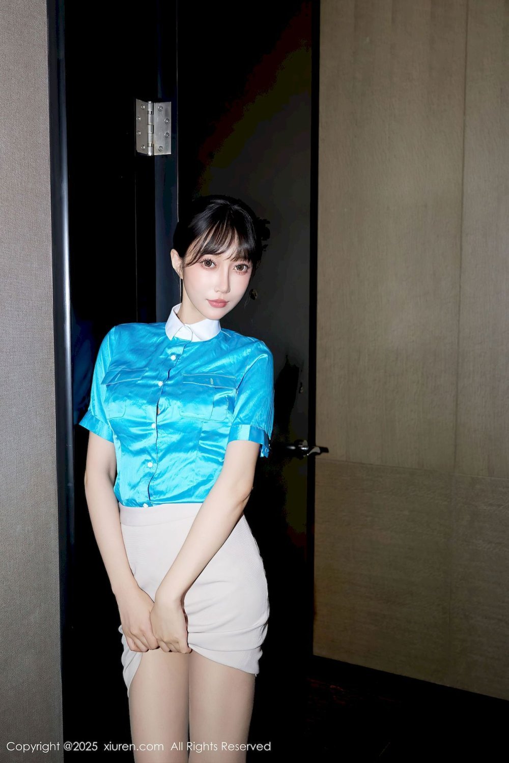 美女排隊祝您新春快樂[25P]