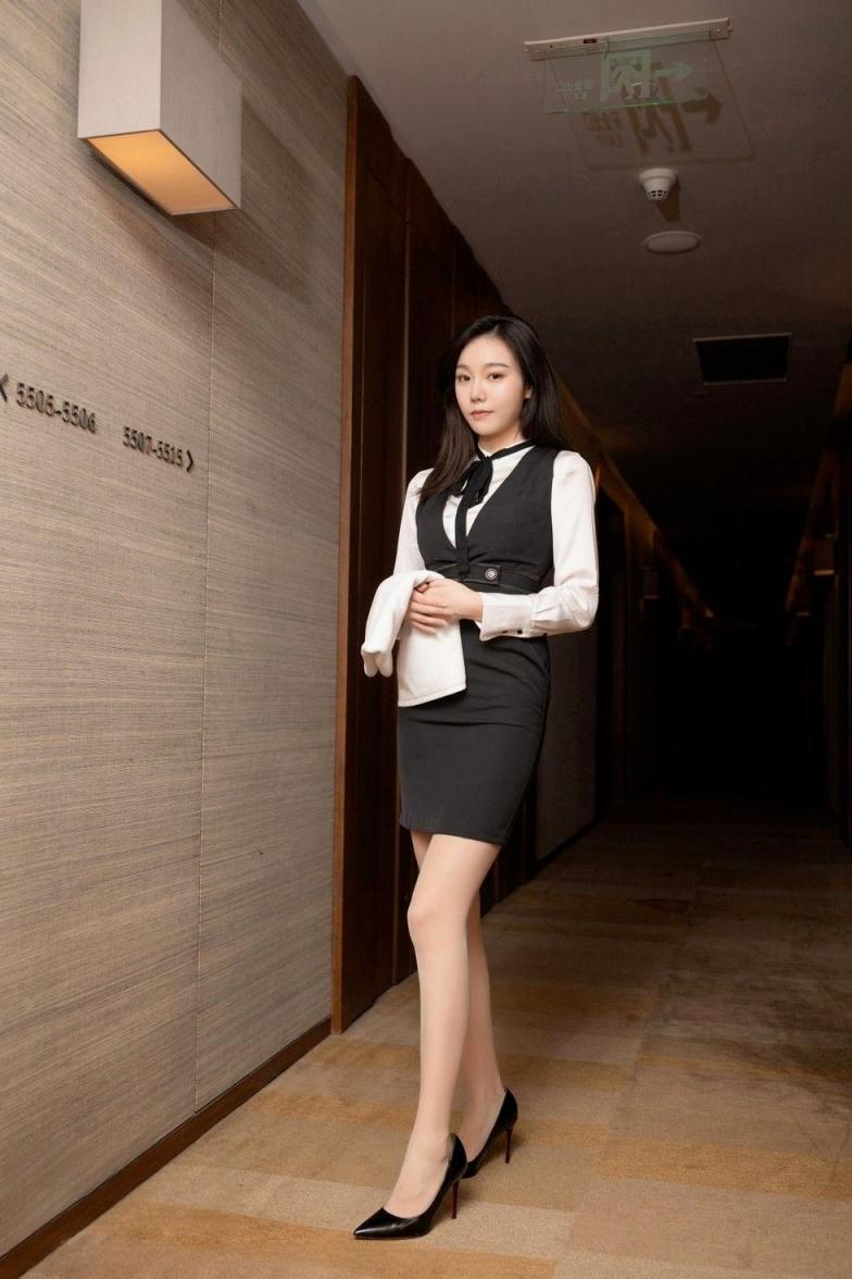 客房經理職業裝誘惑[38P]