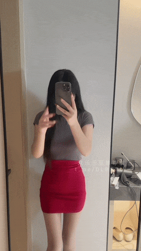 91頂流淫妻博，SVIP電報福利【雅小姐】29歲，身高162體重90，皮膚白裡透紅，蜜桃臀無套啪啪