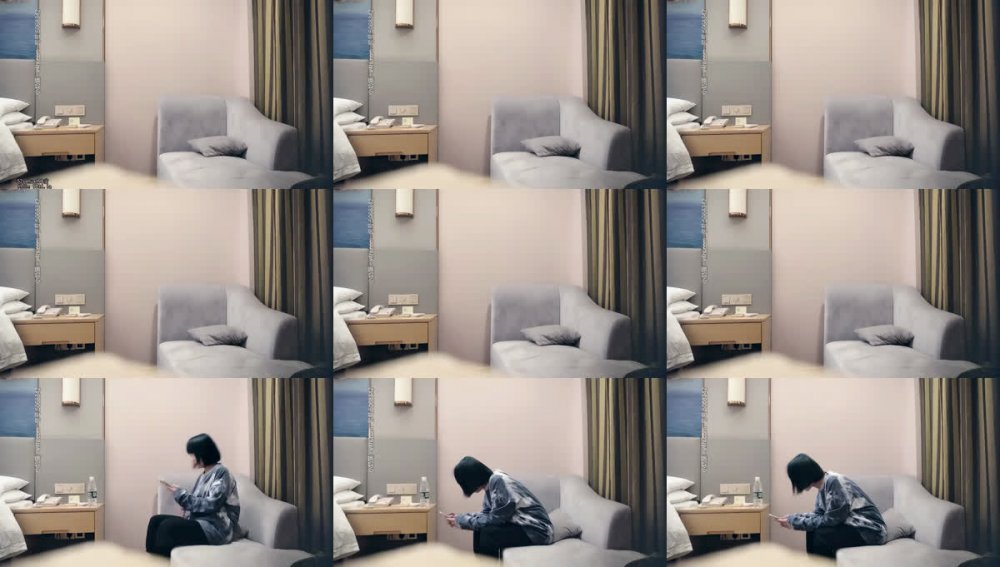 【AI增強】20201118_[原版]七天探花_返場十號的皮褲美女，沙發特寫掰B，小穴清晰可見