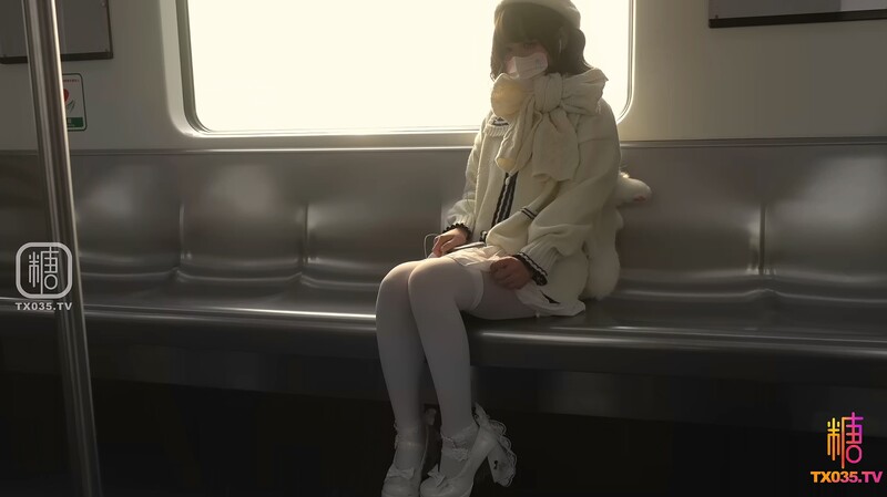 欲求不滿的妹妹閨蜜 連續榨精中出 光滑水汪汪的小穴無比粉嫩 名器榨精肉便器玩物[MP4/2.24G]