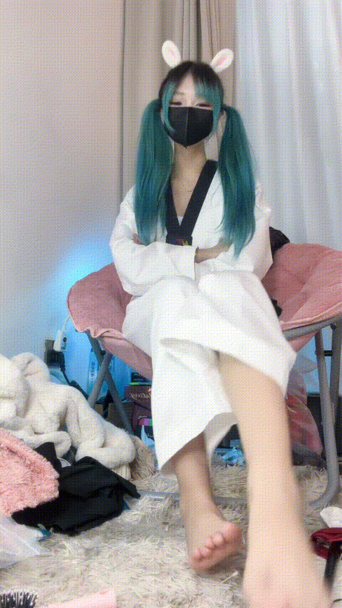 國產cos 絲襪足控 羞辱盯射 紅綠燈倒計時 寸止裸足2