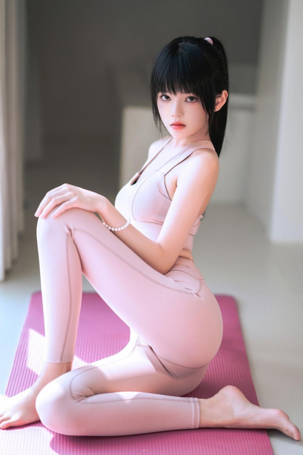 桜桃喵 瑜伽服 [45P]