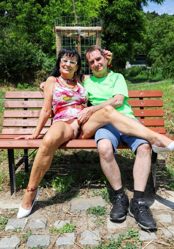 戶外與胸大無腦的莉莉安-布萊克啪啪啪[21P]