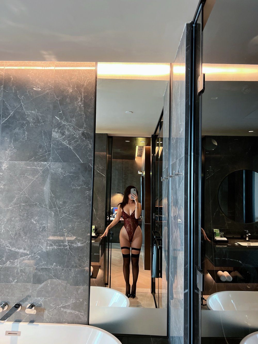 陳大小姐微密圈紫色束身衣撩人的很[78P]