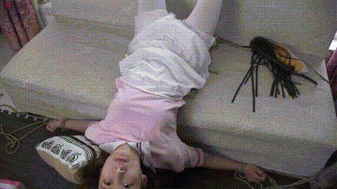 繩之韻_點點TK、粉色JK，分腿縛、倒吊小細腿，