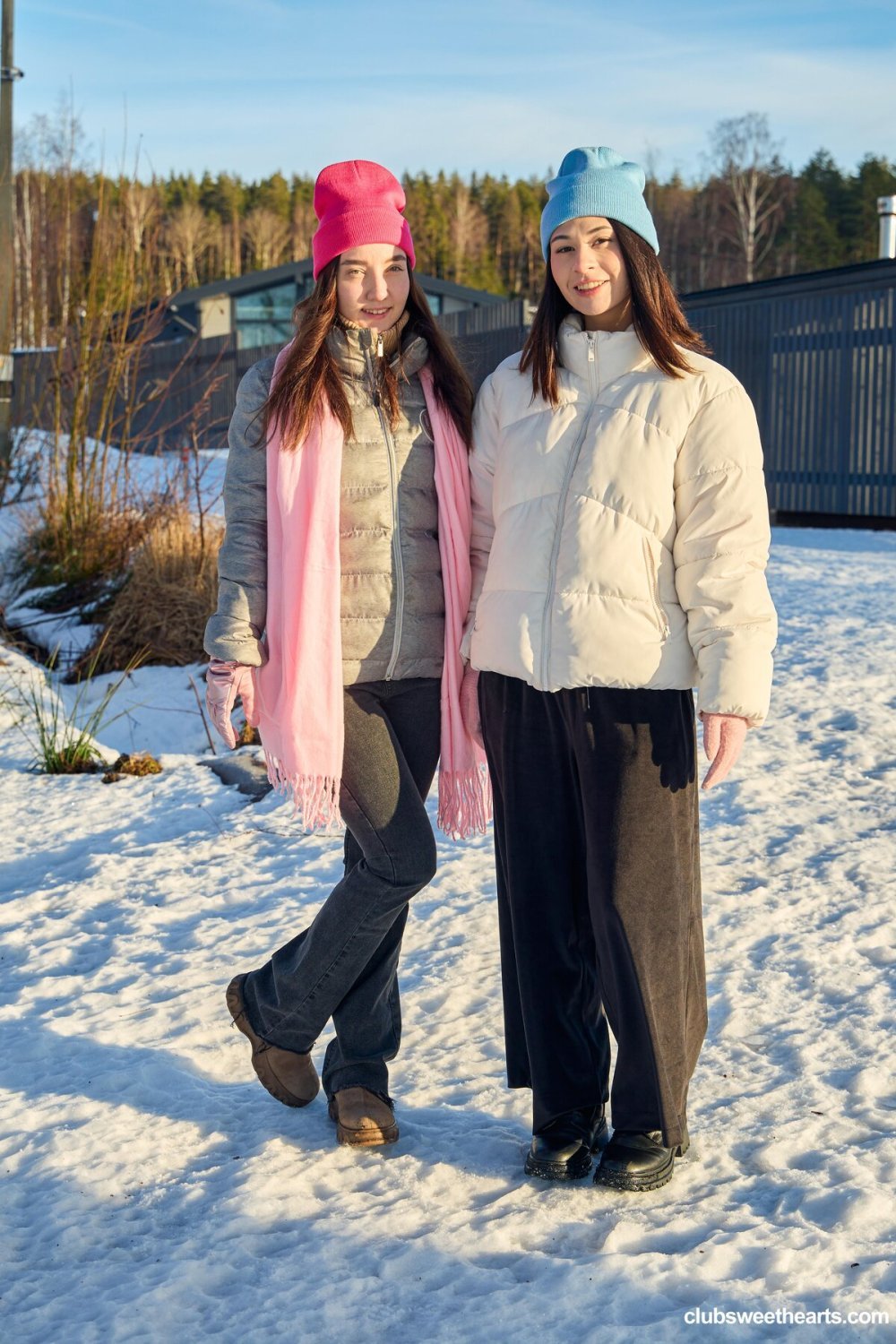 Roxy Muray and Sia Florance in Club Sweethearts set From Selfie Freeze To Pussy Feast[24P]