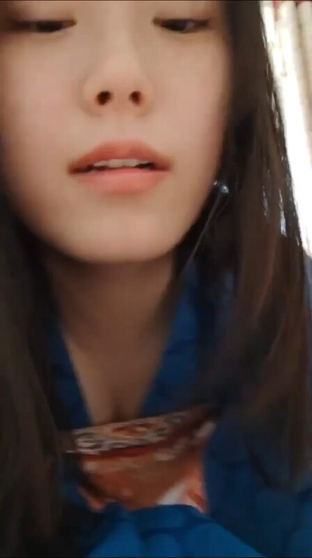 極品小騷貨，表面文質彬彬 上了床就是騷母狗，被各種亂肏