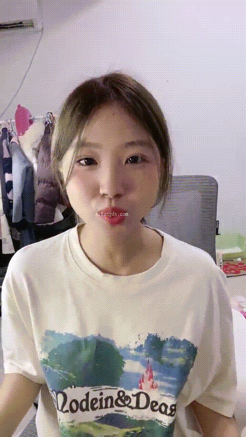 極品校花反差學生妹 掰穴自慰