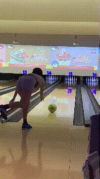 真實記錄我的19歲良家女友酒後拿我18CM的大雞巴狂插小騷逼，全程露臉認出給操