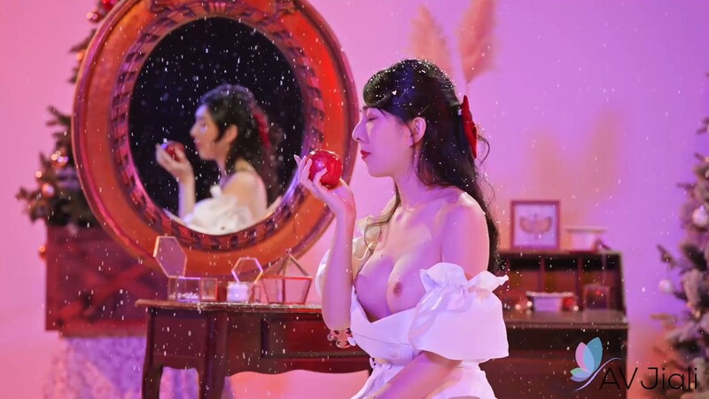 佳芯 AVJiali白雪公主放蕩的享受王子夢寐以求的雞巴