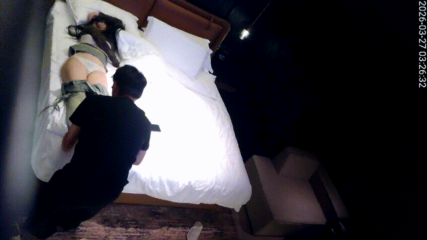 2026-3-27酒店偷拍 色膽包天猥瑣男趁小美喝醉帶回酒店內射兩次