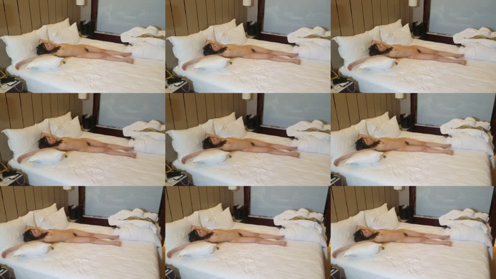 +++ XB-2063 被2位偽攝影師扒光輪班啪啪禽獸啊