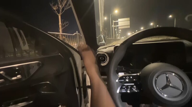 吊帶誘惑深夜誘姦學生 玩弄高中生的肉棒足絲口交 車震騎乘奸莖插出白漿 精液內射粉嫩小穴[MP4/444MB]