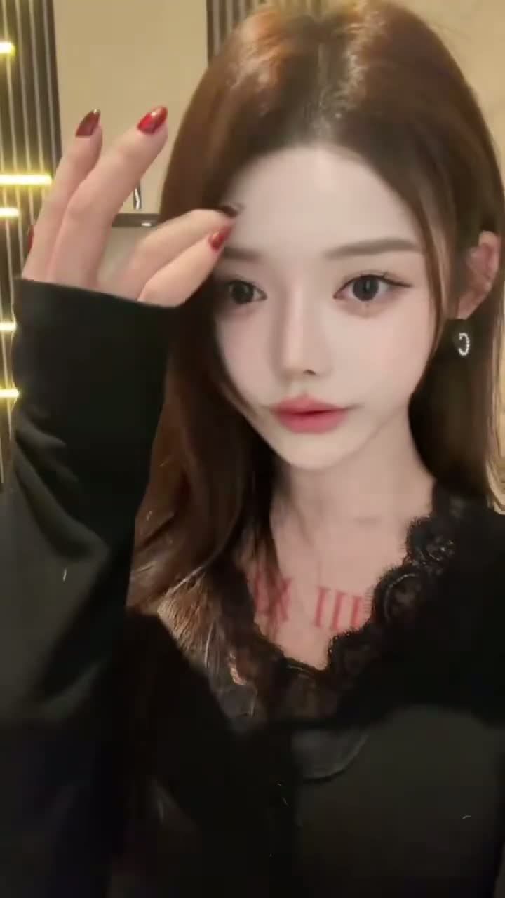 人如其名的火辣型TS美妖月兒賊辣身材高挑美腿！ 可0可1，她做1的時候就要把男人往死裡干啊