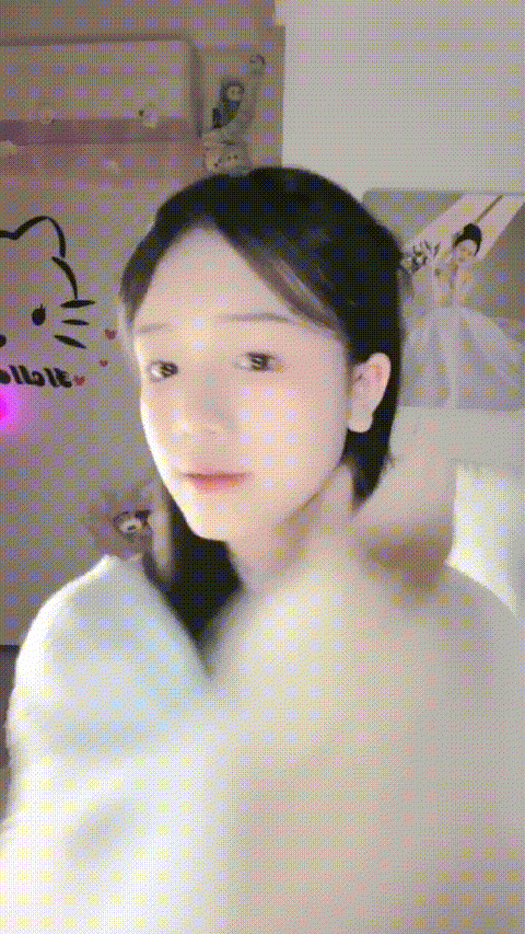 e懶得噴危險純欲體 G奶女學生 全身肌膚雪白 完美身材小蠻腰大長腿粉嫩逼逼 抖胸裸舞道具噴水