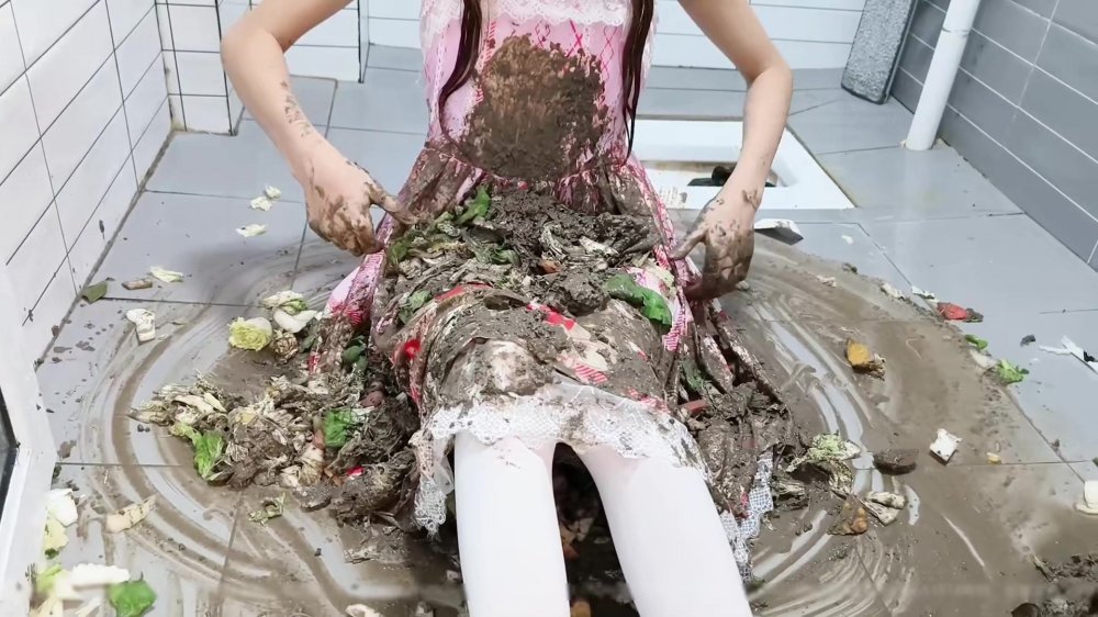 淫欲反差少女可愛小騷母狗被爸爸玩壞了，白白嫩嫩的小可愛被徹底沾汙，楚楚可憐美少女被操到高潮迭起！ 視覺反差