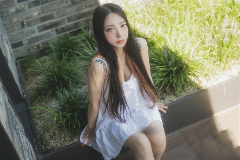 高端女神私拍流出 g奶九頭身誘惑身材 眼神迷離刺激