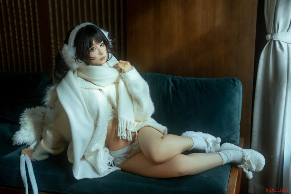 [Cosplay] 蠢沫沫 白毛衣 [18P1V-992MB]