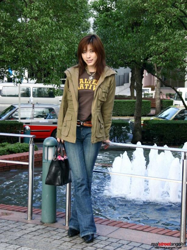 Gallery 立花裡子 [30P]