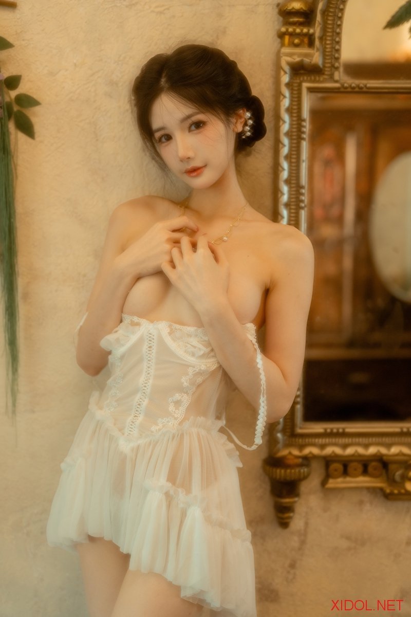 [Cosplay] 橙子喵酱 – 会员花絮 橙子小白裙