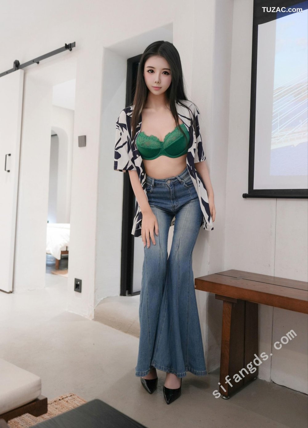 XR-Uncensored-袁圓-牛仔褲裡的灰絲-XiuRen秀人網-10260-內購私拍-2025.05.09[89P]