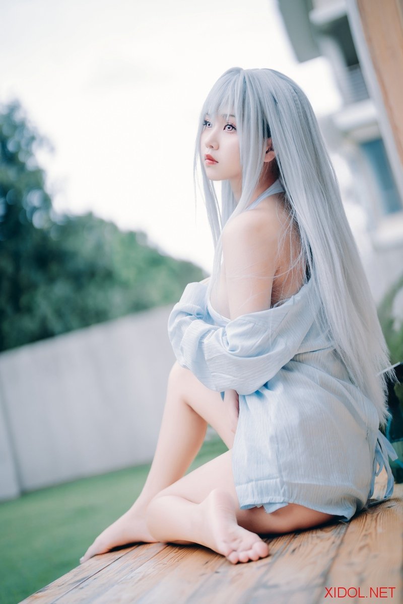 [Cosplay] 萌芽儿o0 白泳装 [25P-670MB]