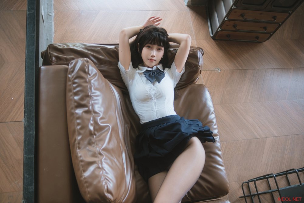 [Cosplay] 不呆猫 JK学妹户外 [59P-390MB]